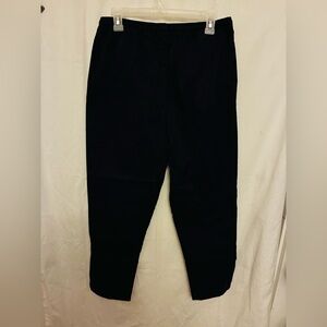Lands’ End black pull on pants/ size 8 petite / side pockets
